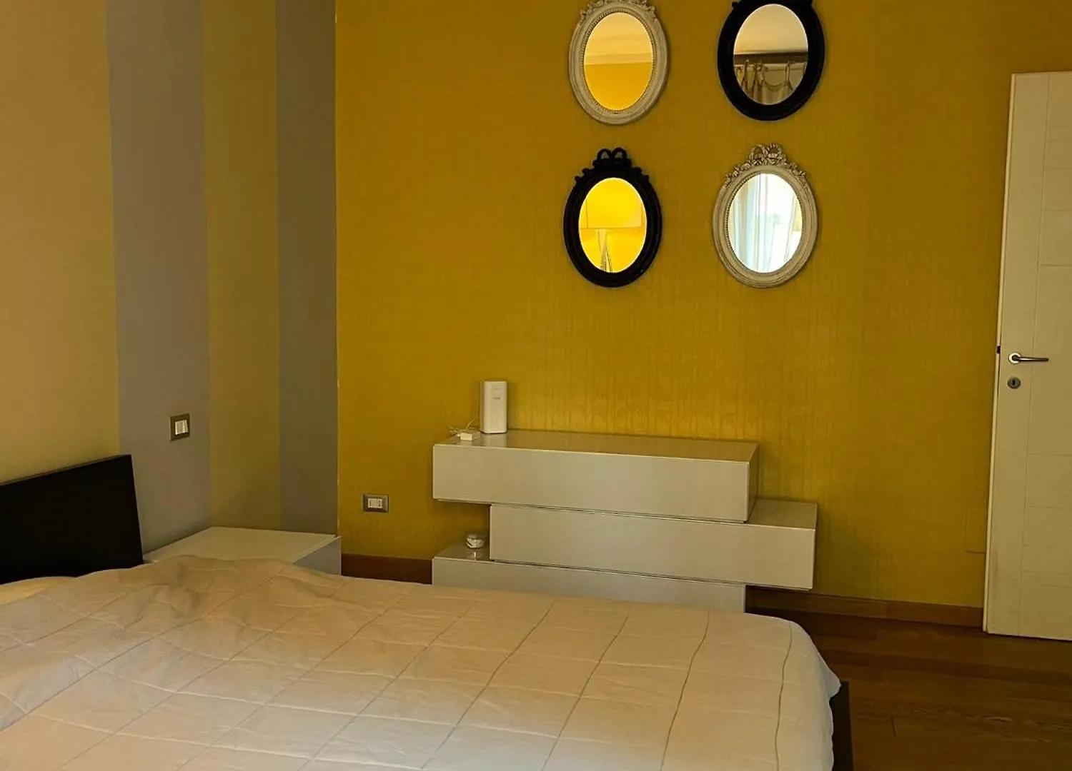 Zanardelli Suite Firenze 0*,